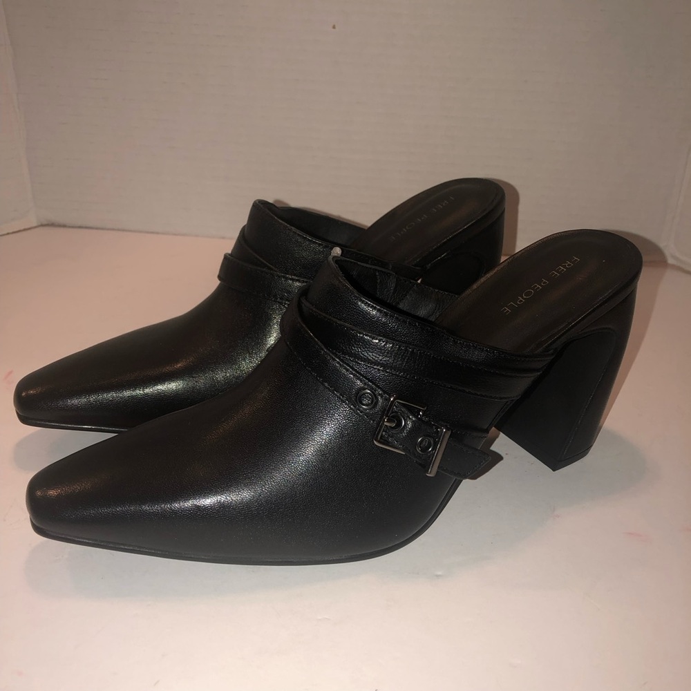 New Free People Black Leather Date Night Heeled Mules Shoes sz 8.5 - Picture 4 of 8